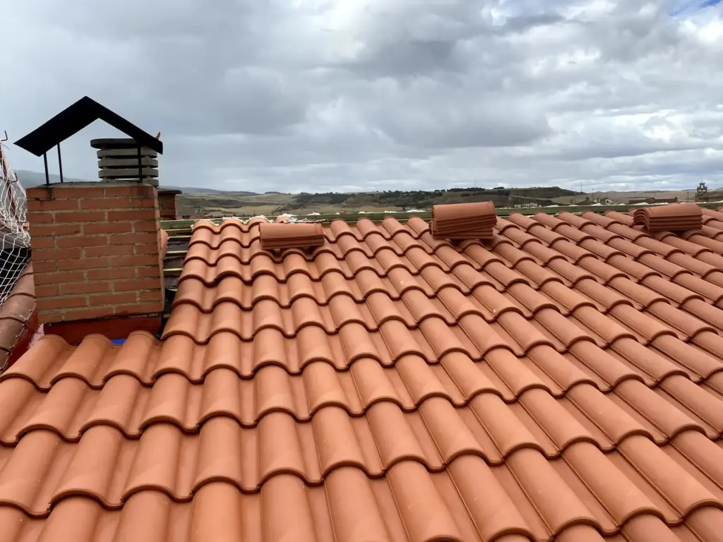 Rehabilitación de cubierta y terraza en calle Hermosilla en Santo Domingo de la Calzada
