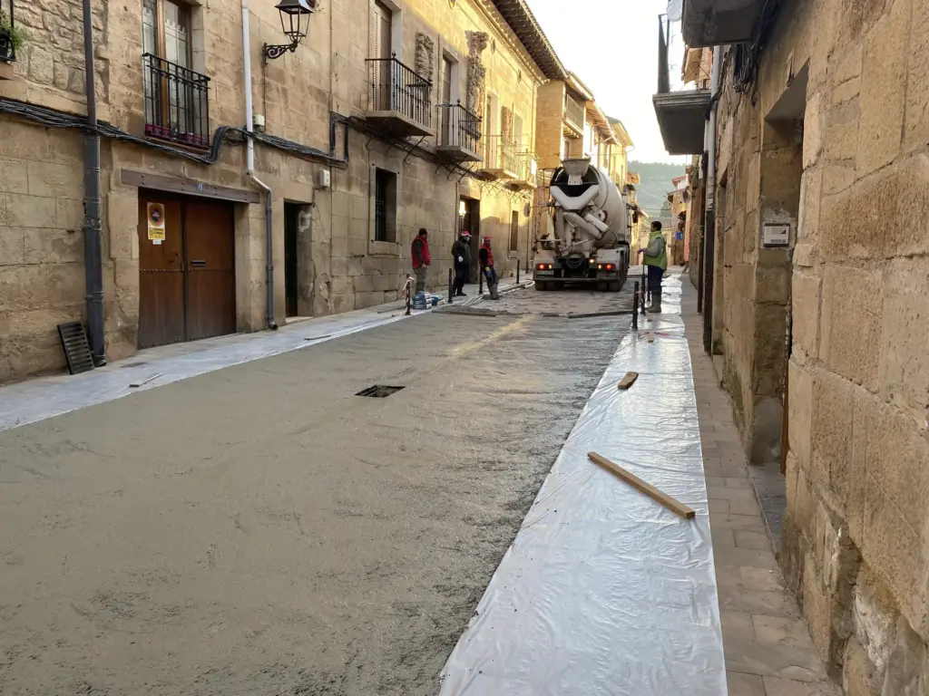 Reurbanización de calles en Fuenmayor